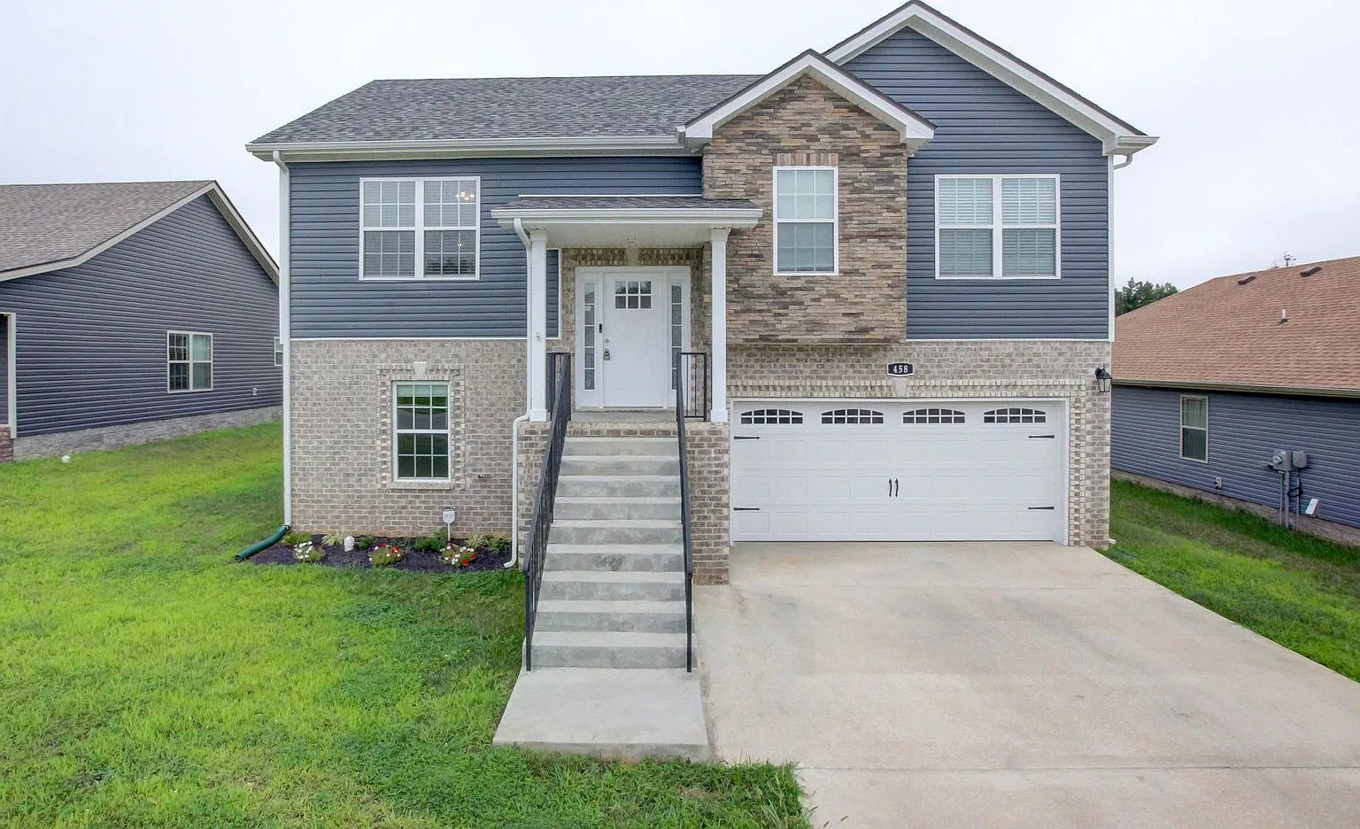 Awesome 4 Bedroom & 3 Bath with Bonus Room! — Photo 2