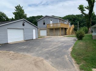 713 Bluewater Dr, Monticello, IN