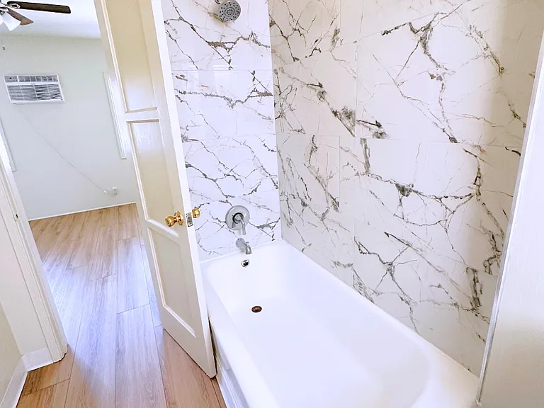 2304 Mira Vista Ave — Photo 9