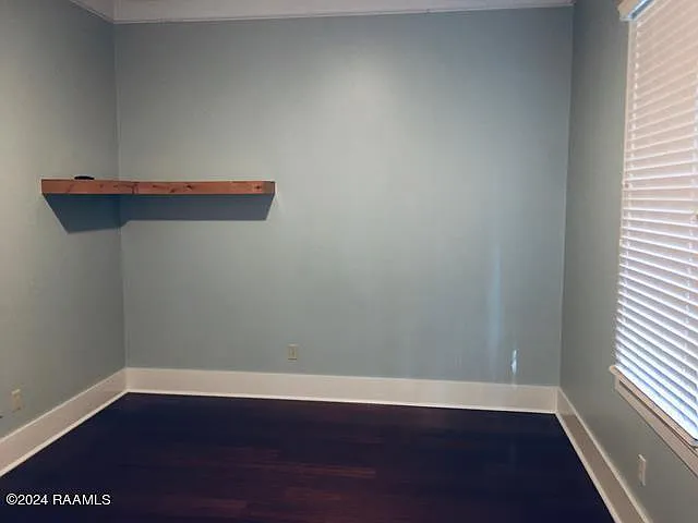 307 Founders St — Photo 9