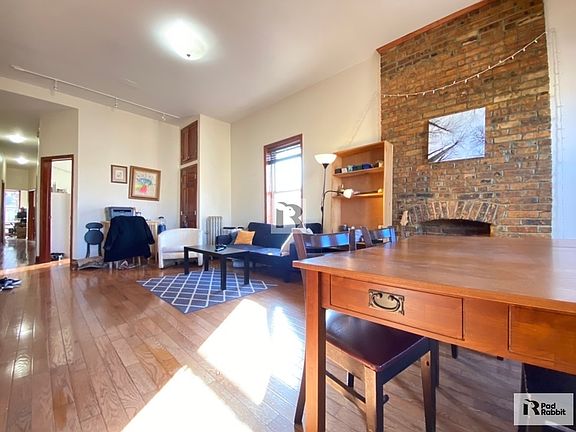 3rd image of 844 Saint Johns Pl APT 3