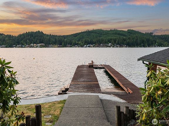 4th image of 545 Summit Lake Shore Road NW