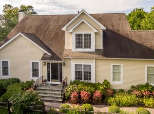 12 Agnew Farm Rd, Armonk, NY 10504