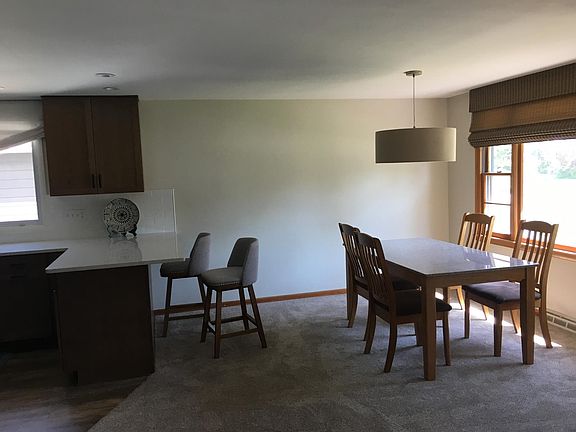 3rd image of 72 Danebrock Dr