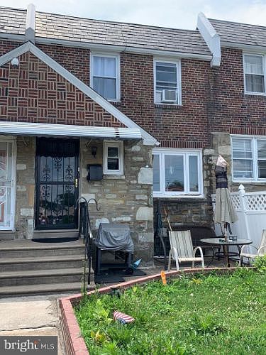 1st image of 52 W Cheltenham Ave
