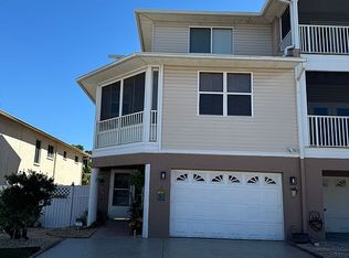 227 126th Ave, Treasure Island, FL 33706