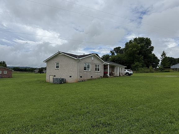 2nd image of 1361 Joyce Ln