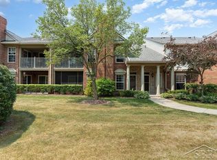 3390 Tremonte Cir N #175, Rochester, MI 48306