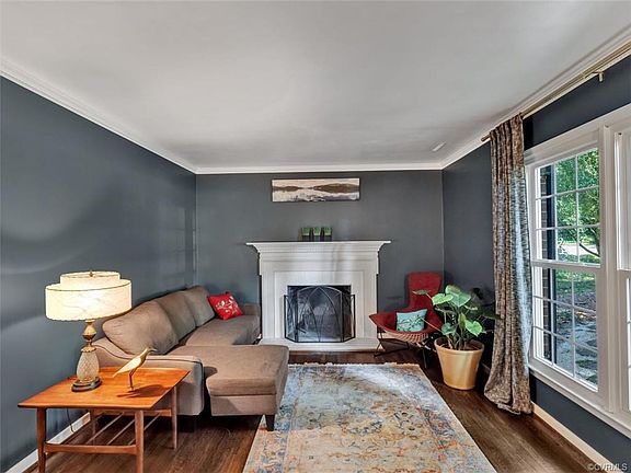 4th image of 1706 Glencove Ln