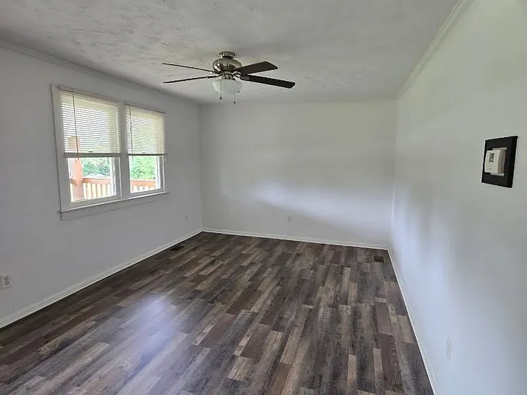 501 Anderson Ridge Rd — Photo 2
