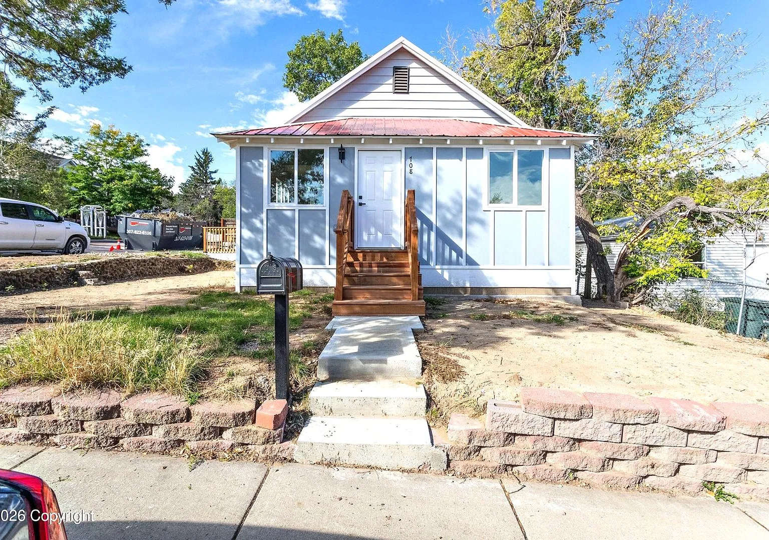 3 Bedroom 2.5 Bathroom Downtown Home For Rent — Photo 2
