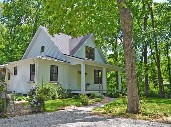 279 S 150 E, Valparaiso, IN 46383