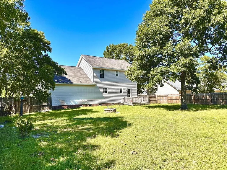 4425 Scenic Pines Dr — Photo 19