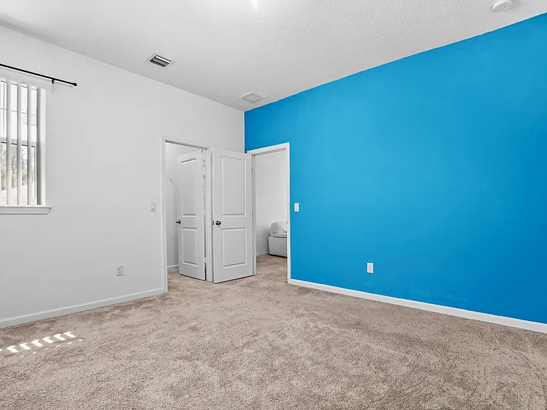 1826 Lake Cove Dr — Photo 25