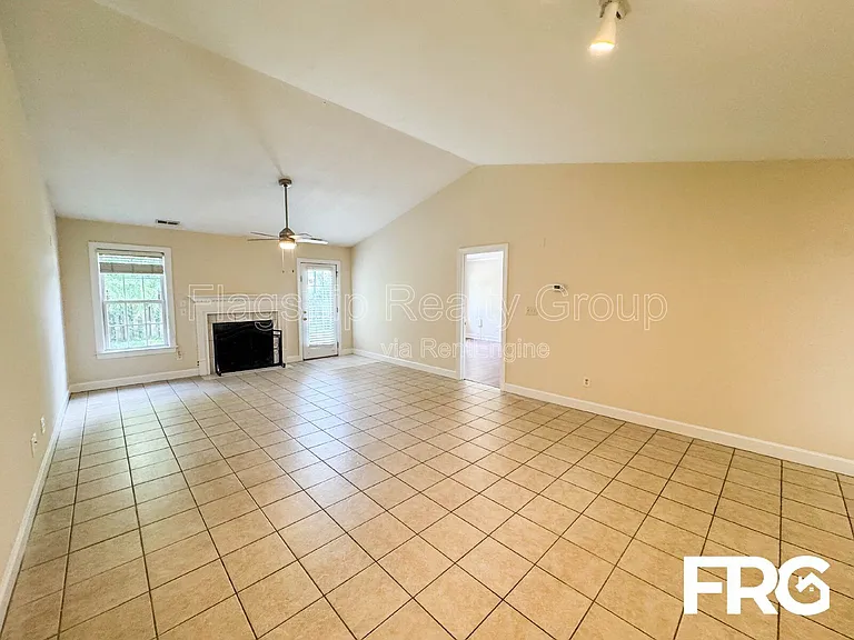 149 Emily Dr #B — Photo 9
