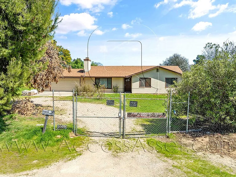 21825 Canyon Dr — Photo 19