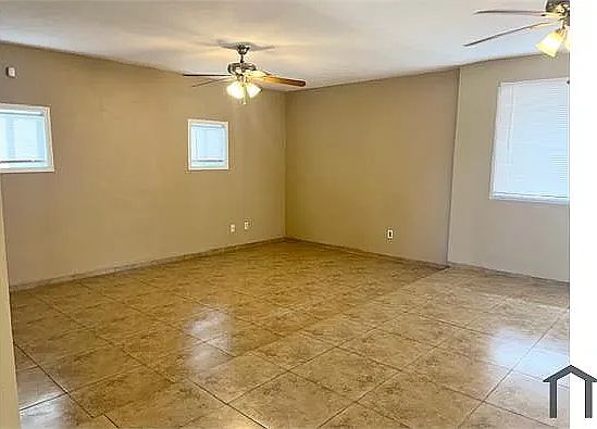 4th image of 4315 E Michelle Dr