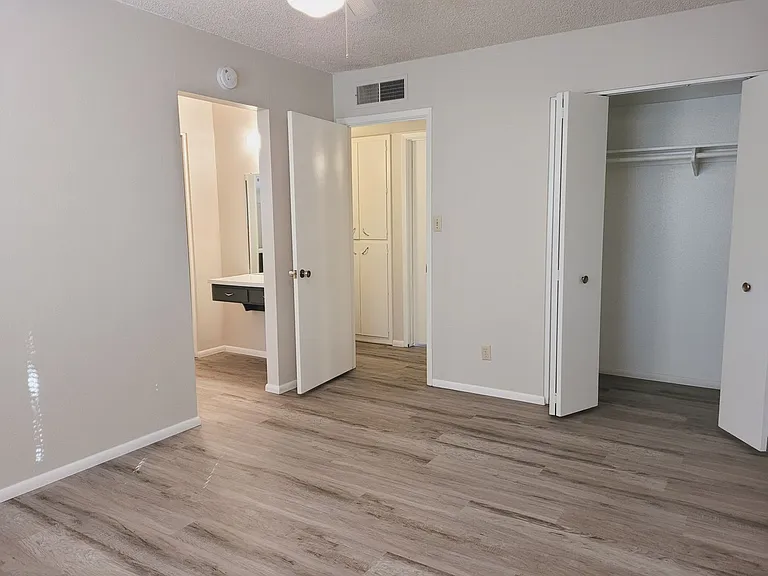 8425 E Crestwood Way — Photo 20