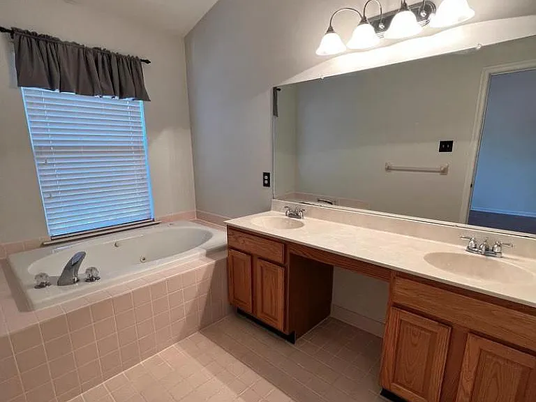 3303 Sterling Rd — Photo 12