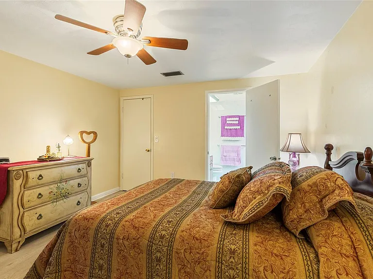 3228 Rock Valley Dr — Photo 20
