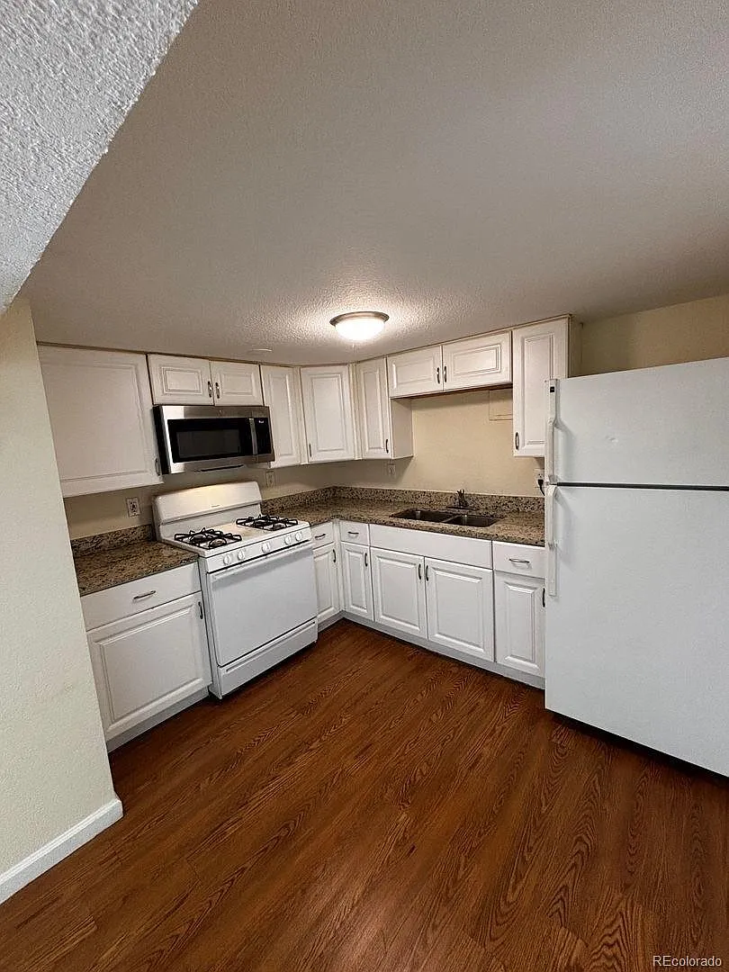 1 bed, 1.0 bath, 500 sqft, $849 — Photo 4