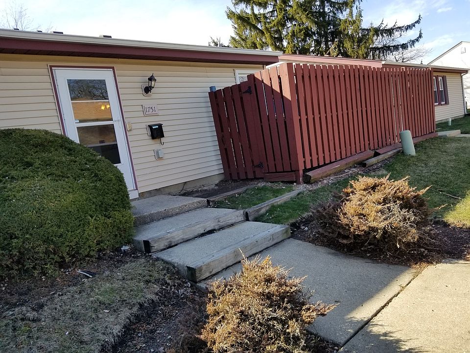 1st image of 1751 Queensbury Cir #1751