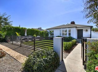 14418 Collins St, Sherman Oaks, CA 91401