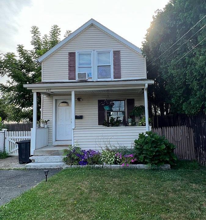 1st image of 127 Pine St