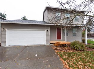 37282 Green Mountain St, Sandy, OR 97055