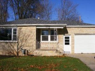 1016 Rockdale St, Green Bay, WI 54304