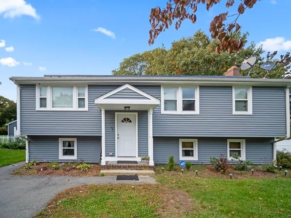 114 Armiston St, Brockton, MA 02302