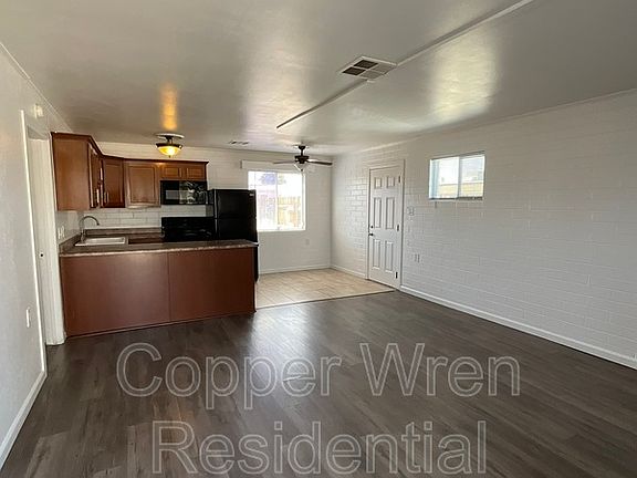 3rd image of 2416 W Coolidge St Unit B
