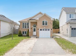 92 Wesley Ave, Wasaga Beach, ON L9Z0B9