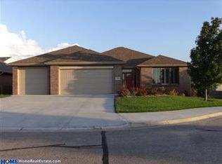 5001 Eagle Ridge Rd, Lincoln, NE 68516