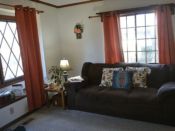 4th image of 4423 Valley Brook Dr