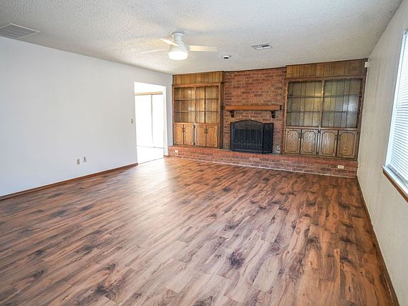 2nd image of 1000 NE 17th St