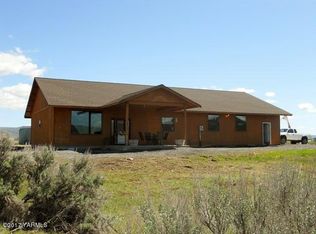 8621 N Wenas Rd, Selah, WA 98942