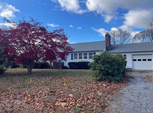 8 Atlantic Ave, Blue Point, NY 11715