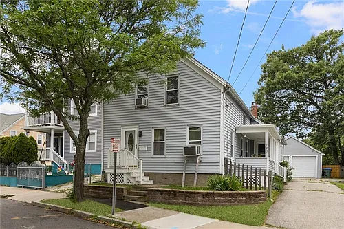 183 Baker St Photo 1