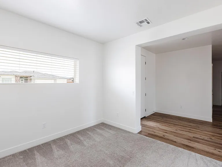 1889 E Honeycomb Dr — Photo 5