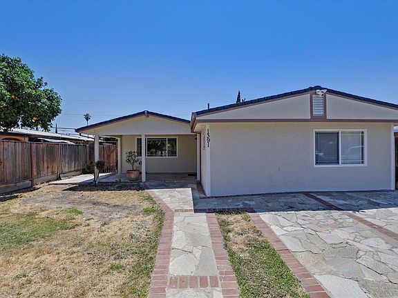3rd image of 1391 Bal Harbor Way