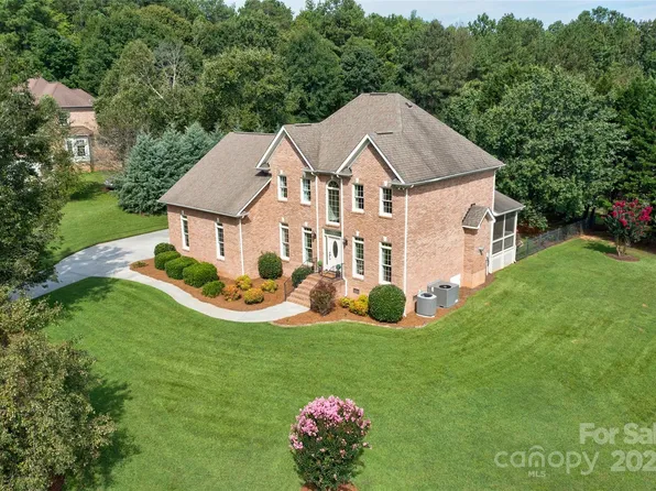241 Old Springs Rd, Fort Mill, SC 29715