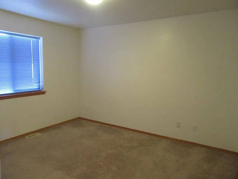 7688 N Heartland Dr — Photo 9