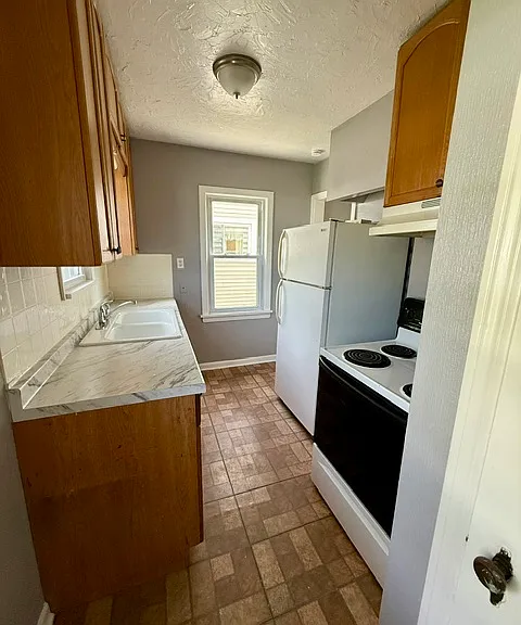1125 Winston Rd — Photo 9