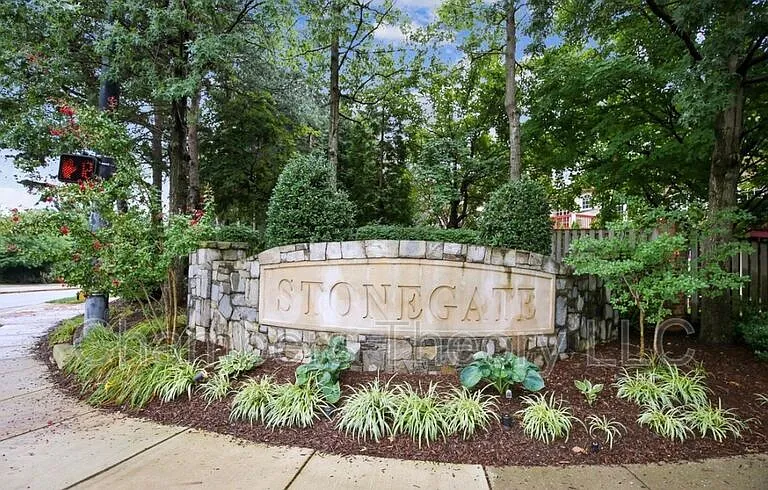 4664 Kirkland Pl — Photo 36