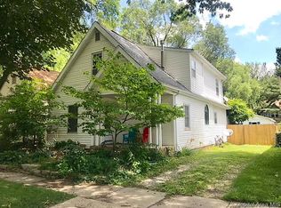 1404 S Walnut St, Springfield, IL 62704