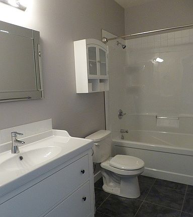2nd image of 5126 52nd St