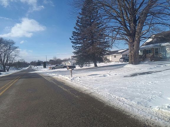 5th image of 212 E Harrington Rd