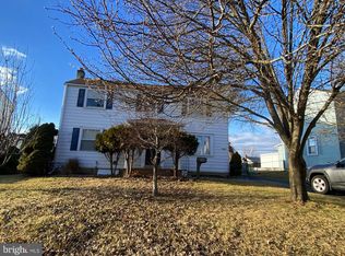 211 Scheivert Ave, Aston, PA 19014