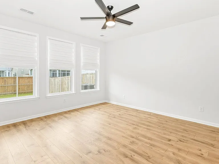 8826 Credence Dr — Photo 17
